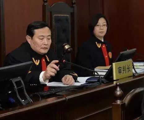 婚姻法规定：2019夫妻双方出现以下这3种行为，一方可能面临坐牢！